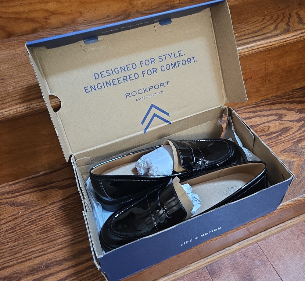 Rockport Women’s Black Patent Leather Penny Loafers - Picture 9 of 9